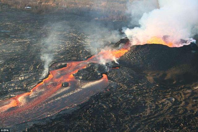 夏威夷火山喷发，三天三夜的自然力量震撼