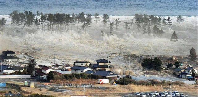 日本再次拉响地震警报，震动概率飙升至八成，我们该如何应对？