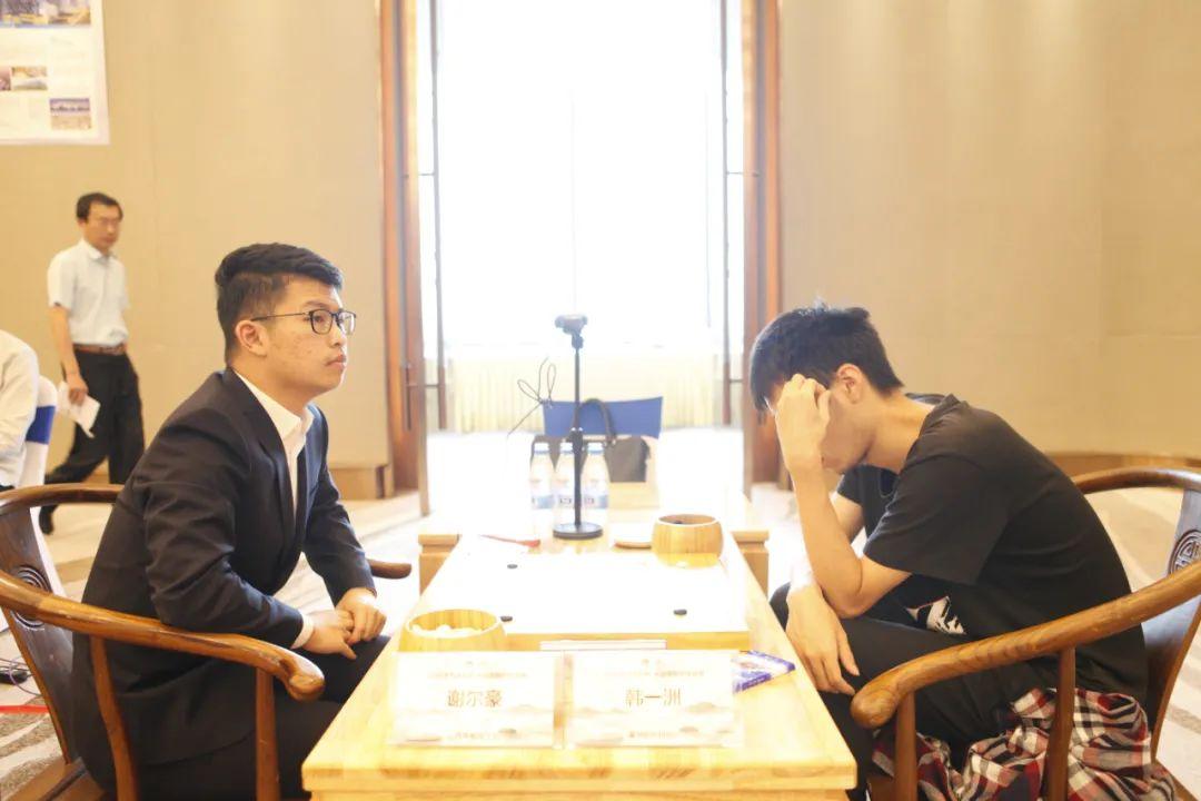 柯洁，世界围棋九冠王的荣耀之路