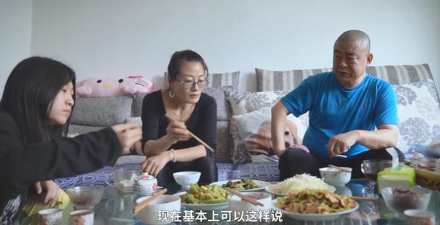 逃犯到女友家吃年饭落网，一场意料之外的团圆饭局